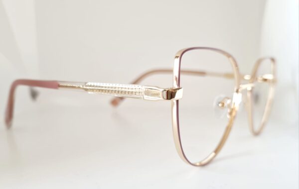 Armação de Óculos Gatinho Rose Gold com Detalhes Transparentes - Image 4